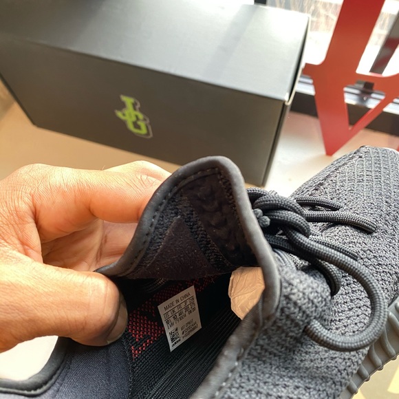 Bredyeezy boost 350v2 - Picture 7 of 8